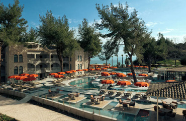 Zeus Eleva Kassandra Lagoon